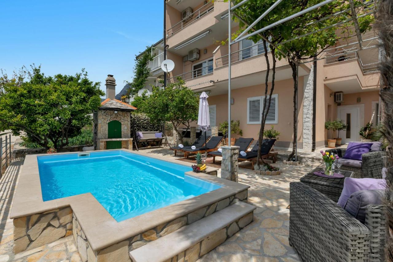 Villa Sukara Макарска Екстериор снимка